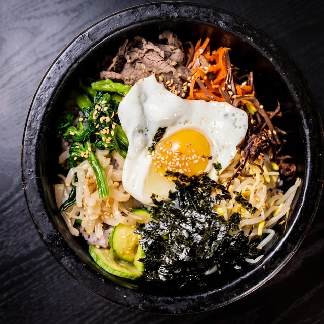 Dolsot Bibimbap / 돌솥 비빔밥.